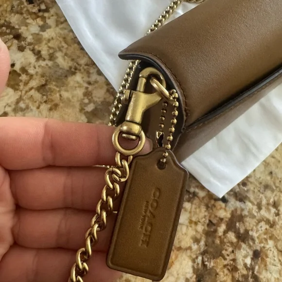 Coach Tabby 19 crossbody - Picture 6 of 10